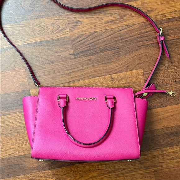 Michael Kors Fuchsia Satchel - Picture 1 of 2